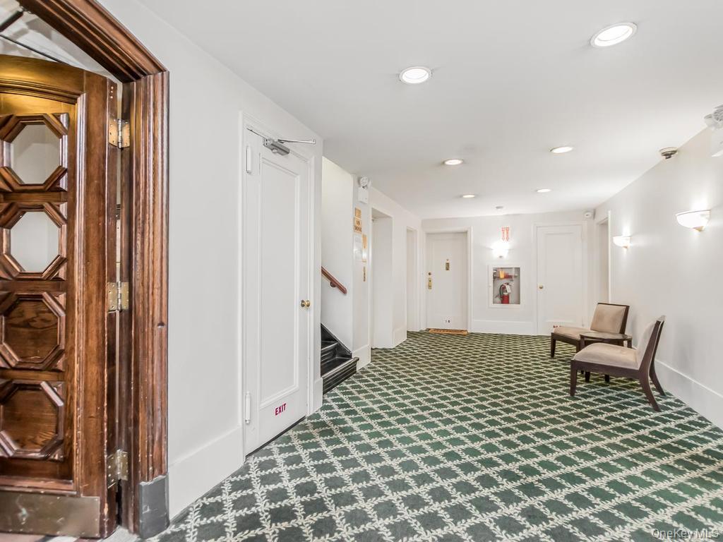 5 Franklin Avenue 1p Property Photo 12