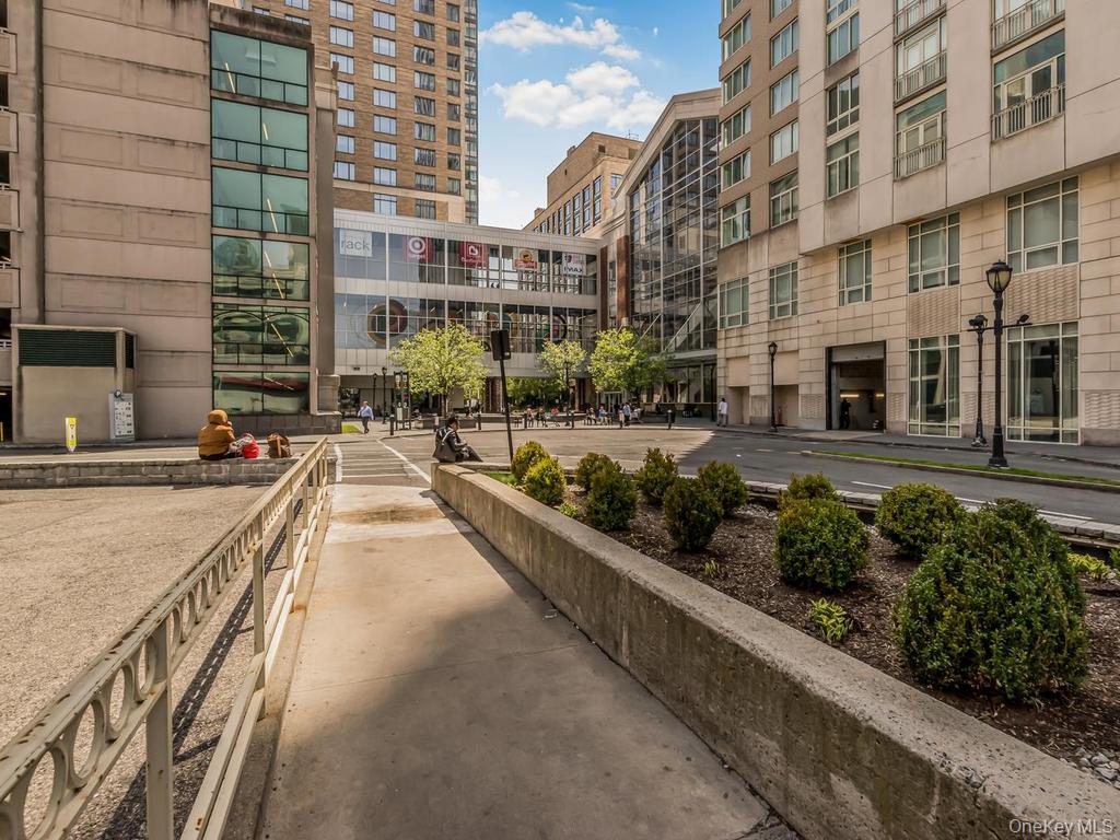 5 Franklin Avenue 1p Property Photo 15