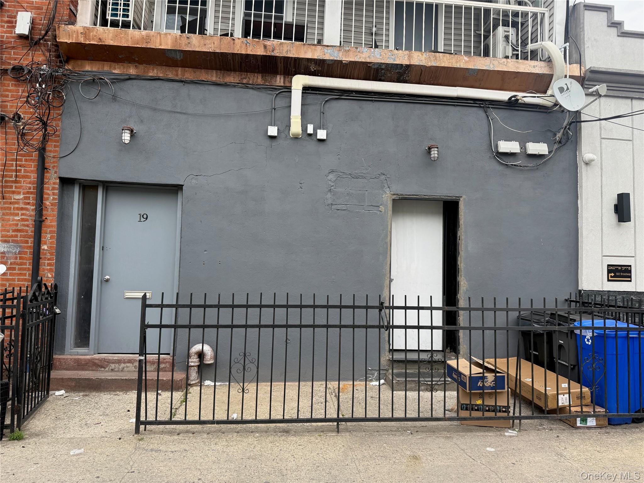 580 Broadway Property Photo 2