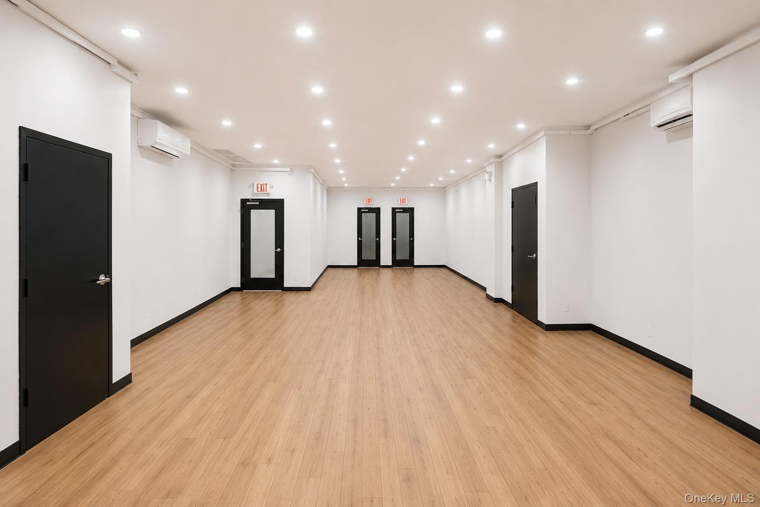 580 Broadway Property Photo 3