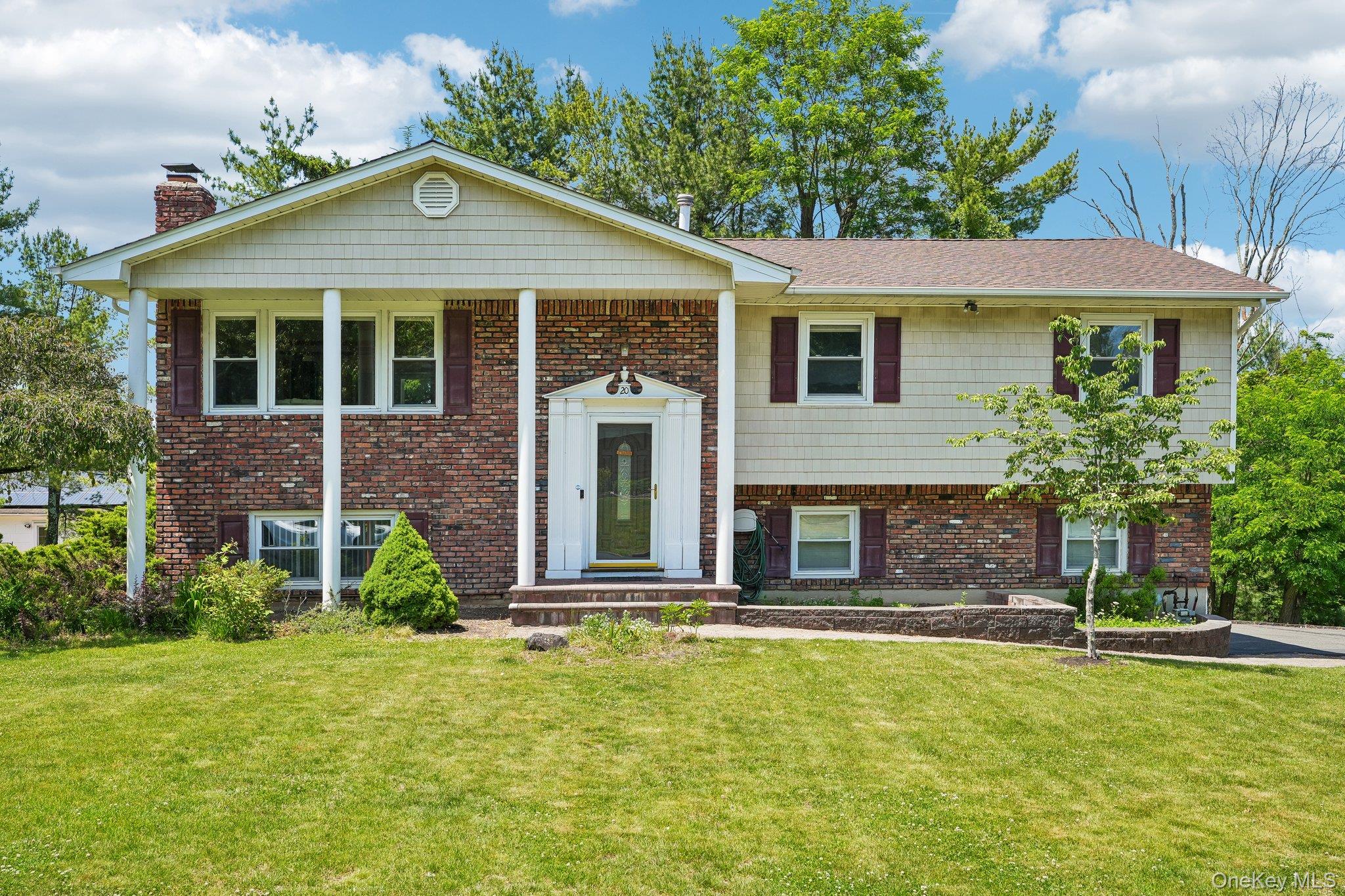 20 Skyline Drive Property Photo 1
