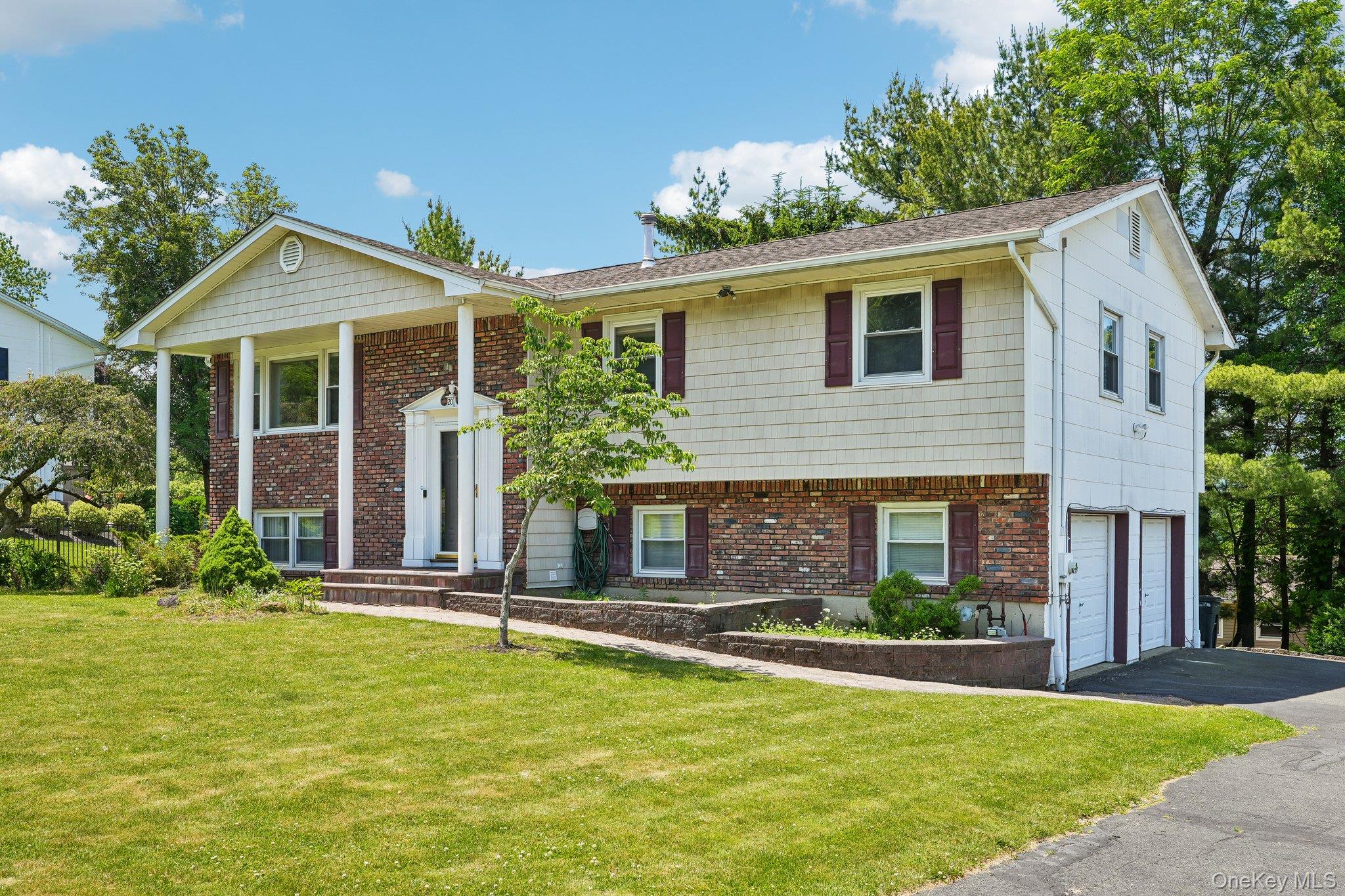 20 Skyline Drive Property Photo 3