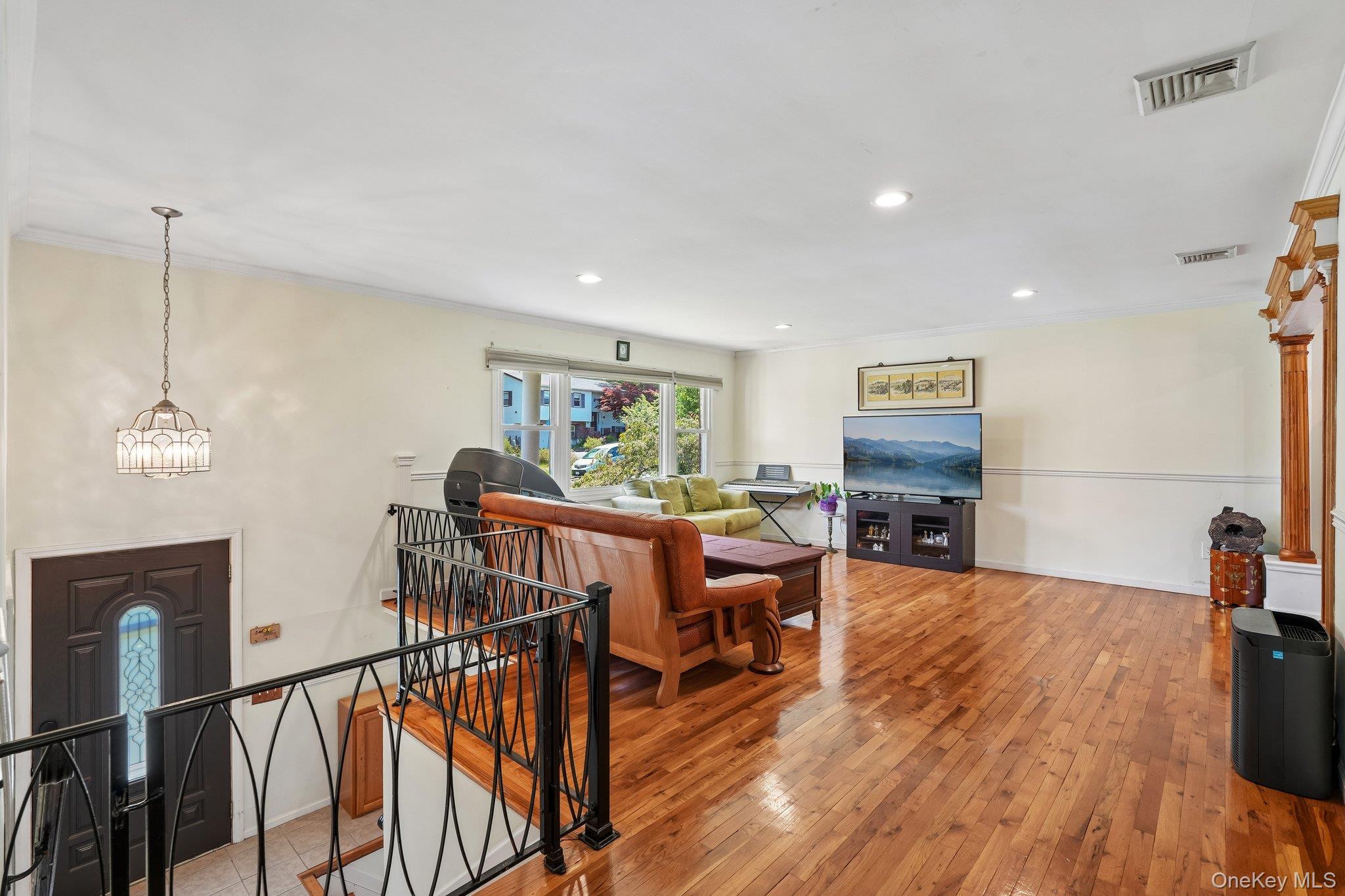 20 Skyline Drive Property Photo 6