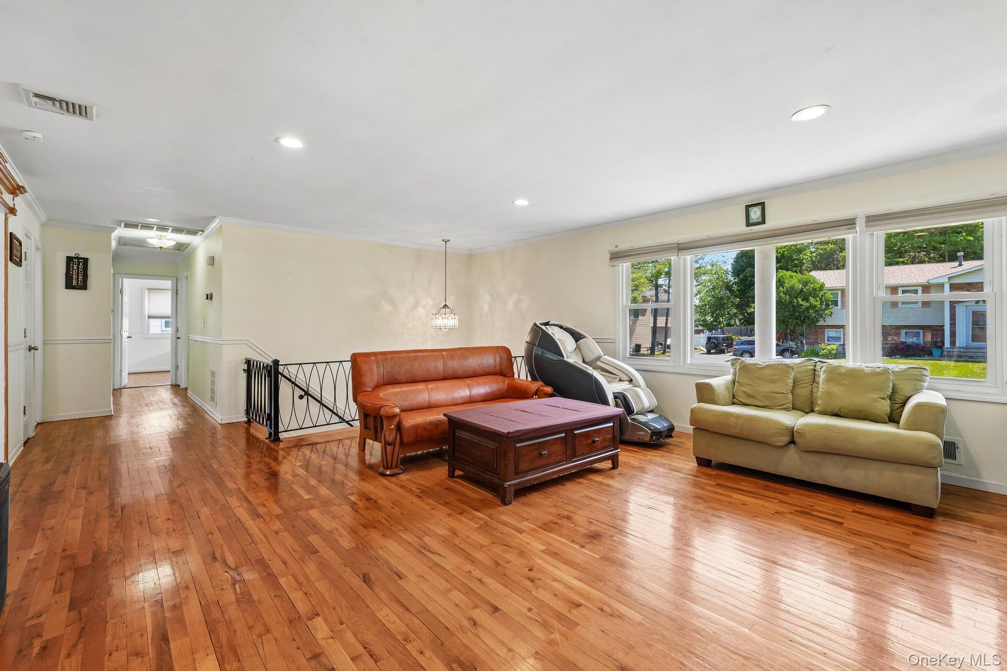 20 Skyline Drive Property Photo 7