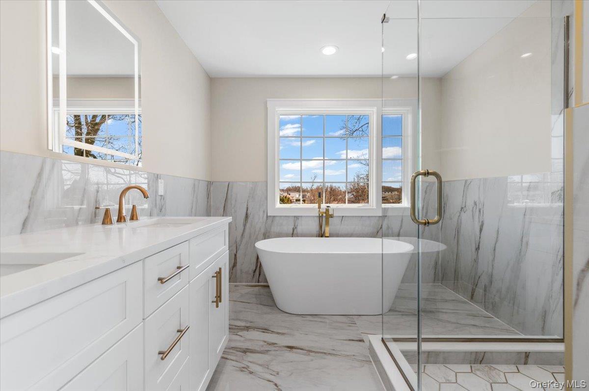 10 Lee Place Property Photo 30