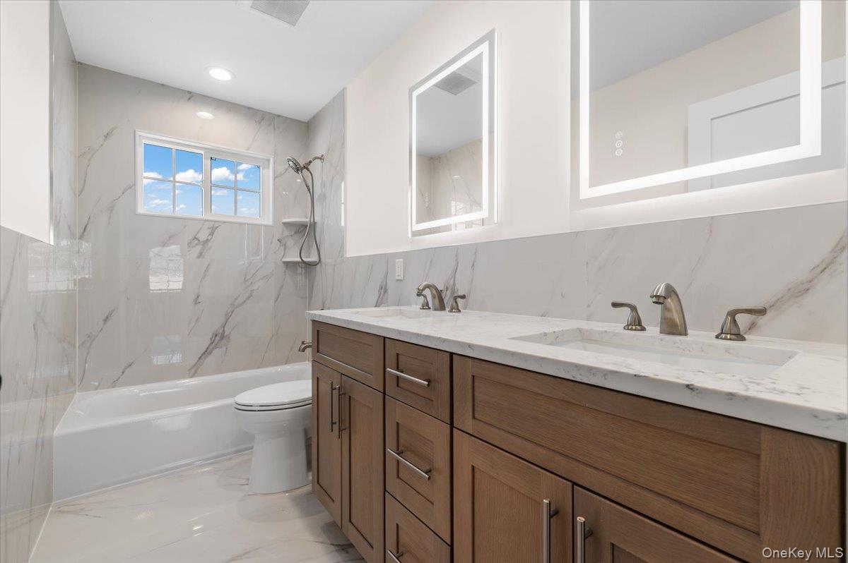 10 Lee Place Property Photo 33