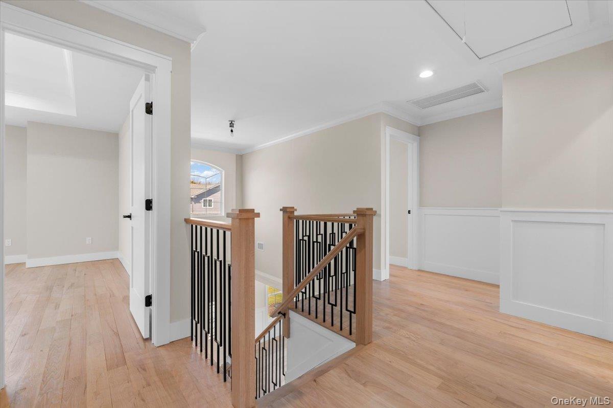 10 Lee Place Property Photo 37