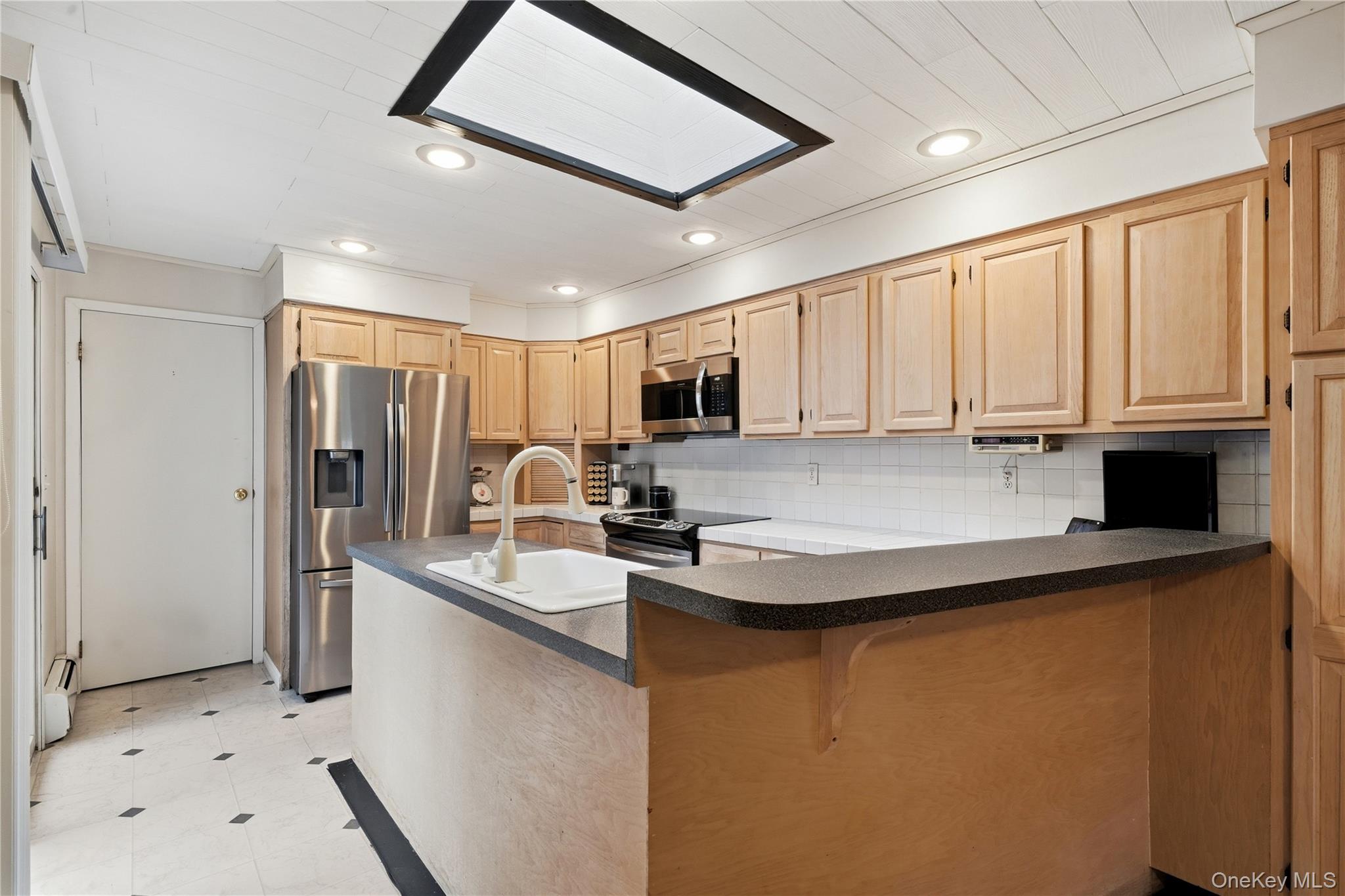 289 Central Avenue Property Photo 17