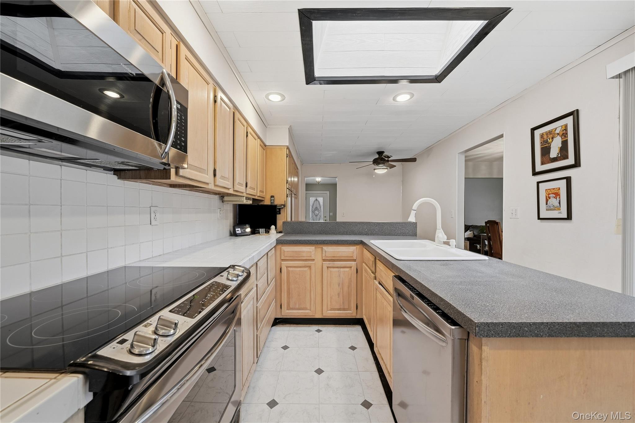 289 Central Avenue Property Photo 19