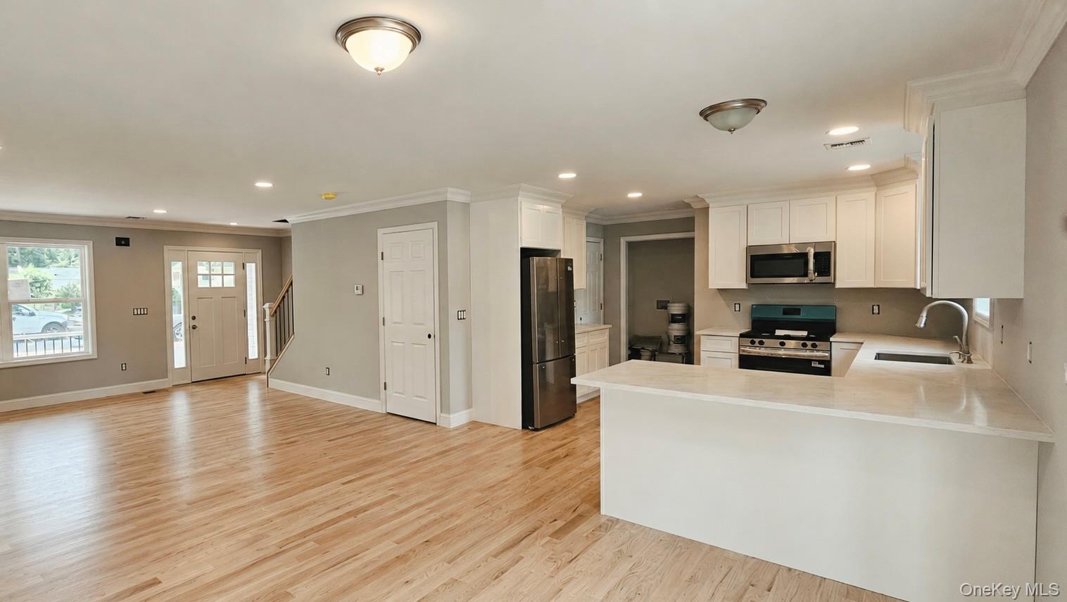 89 Wood Avenue Property Photo 2