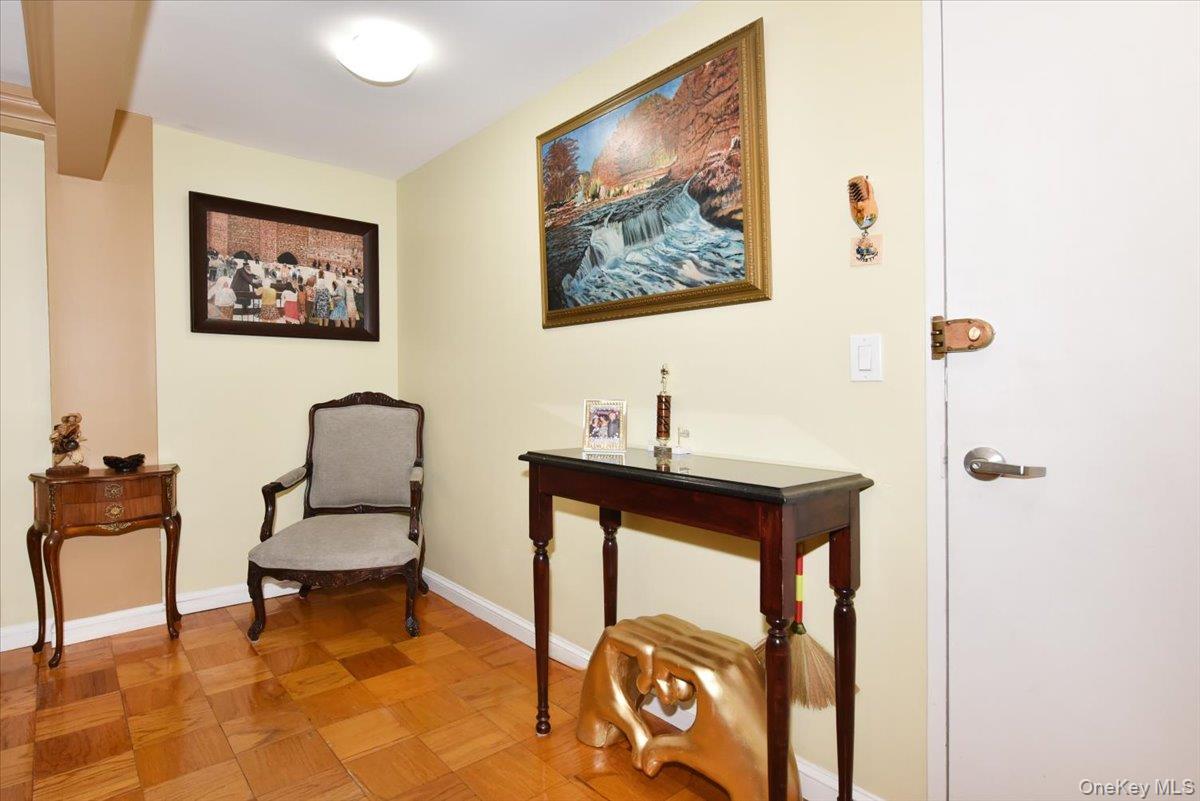320 East Shore Road 15a Property Photo 7
