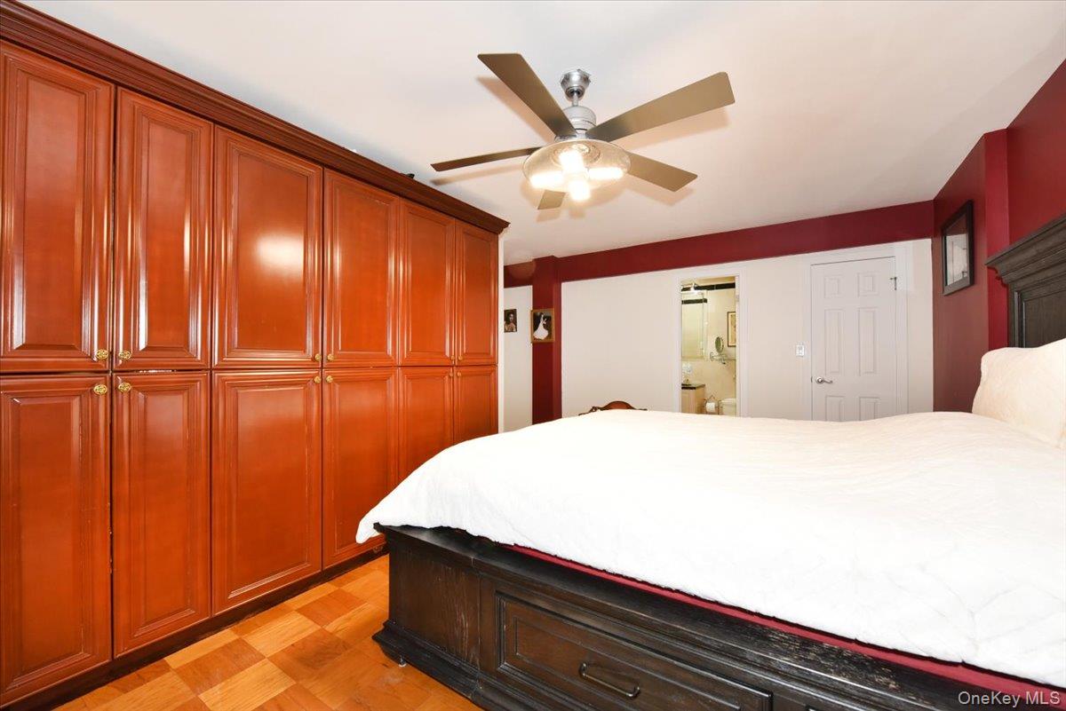 320 East Shore Road 15a Property Photo 22