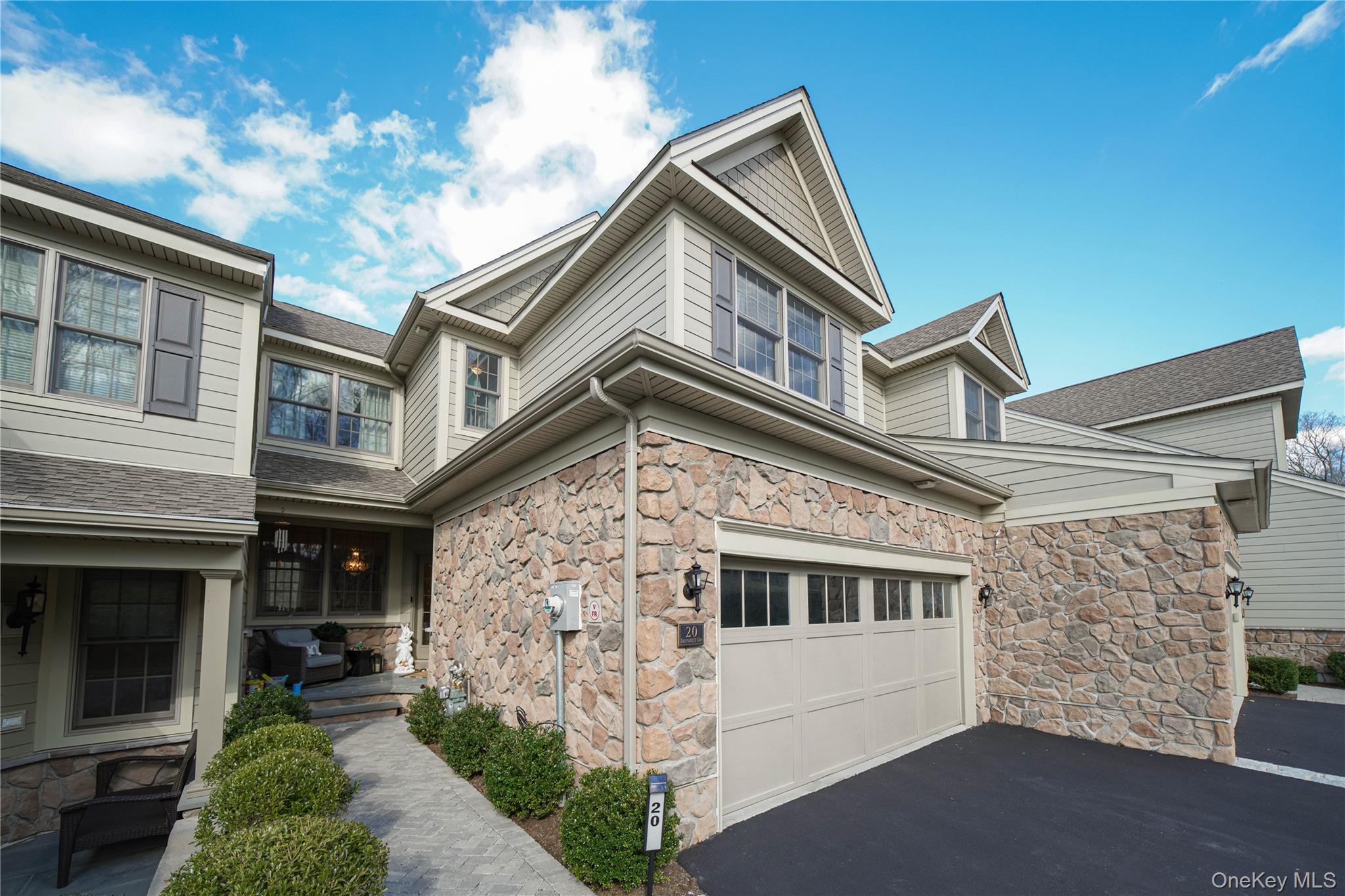 20 Deforest Drive Property Photo 3