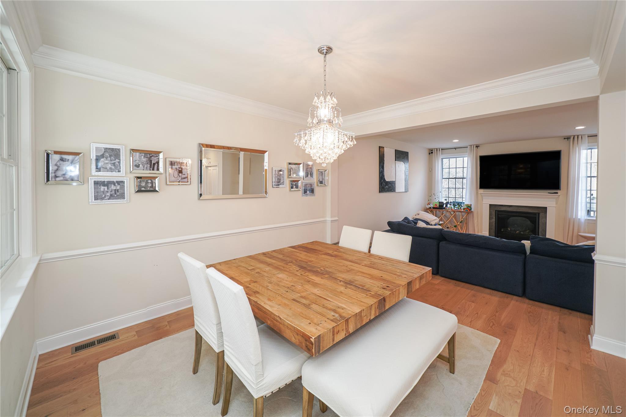 20 Deforest Drive Property Photo 4