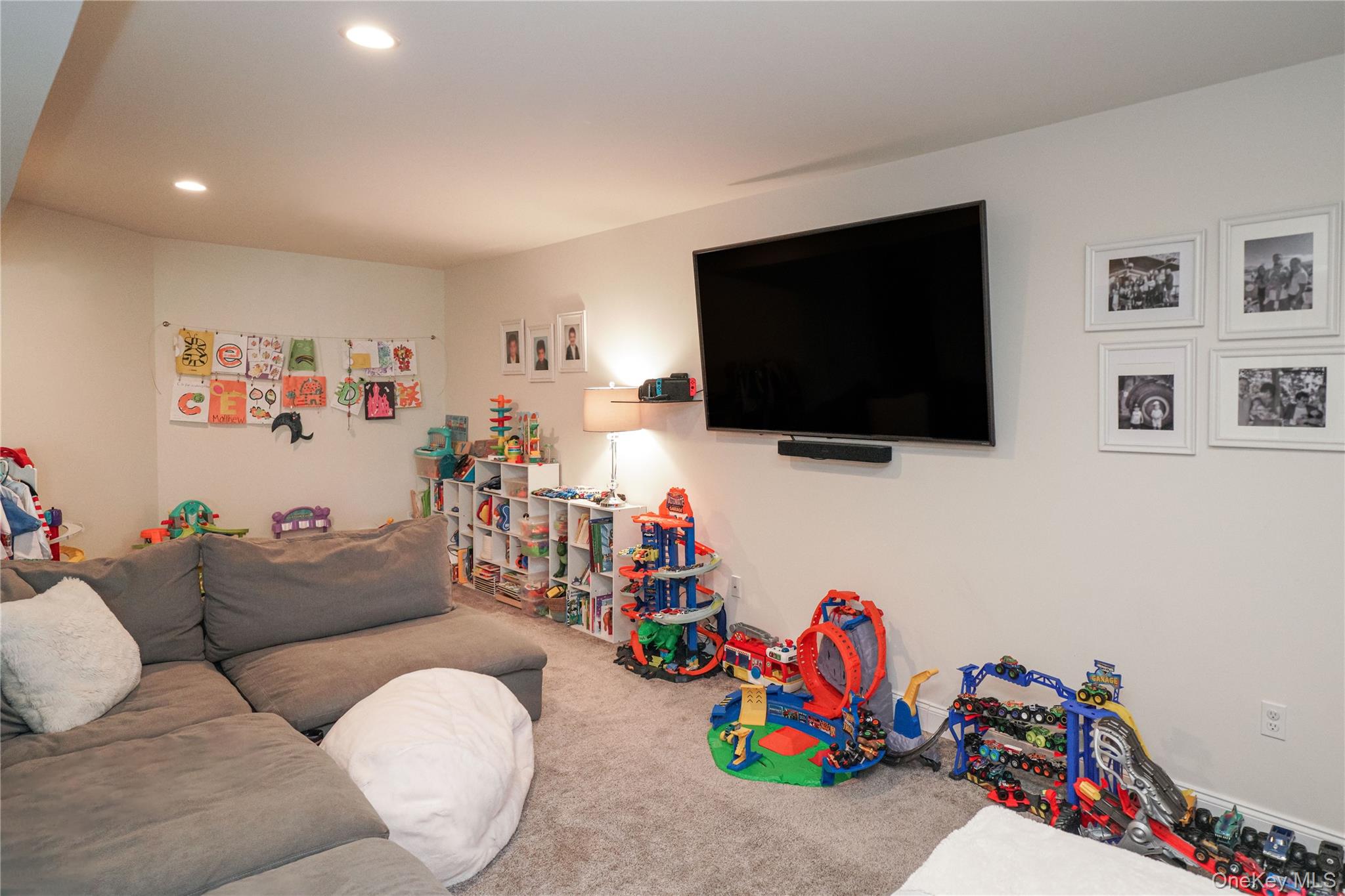 20 Deforest Drive Property Photo 23