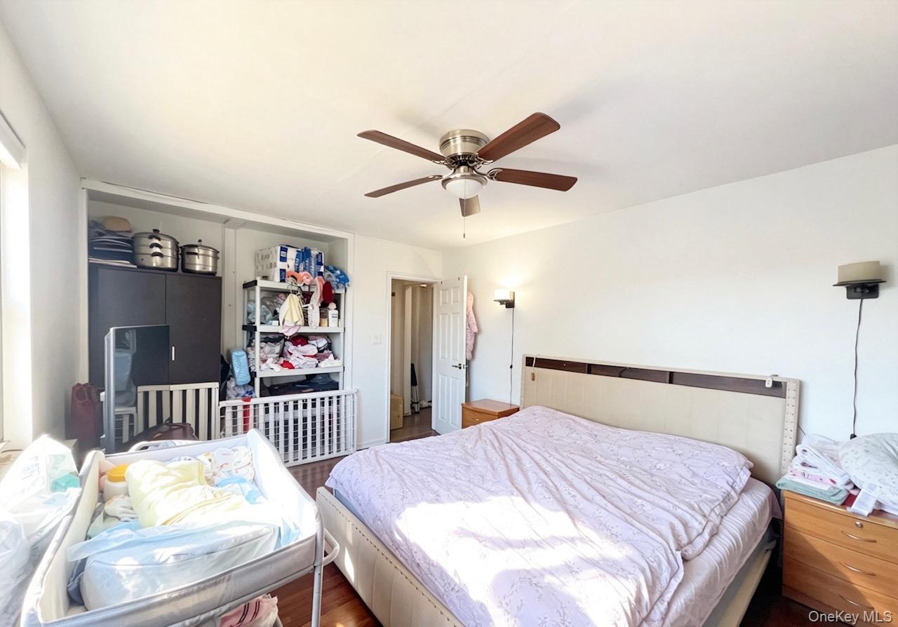6946 138th Street B Property Photo 10