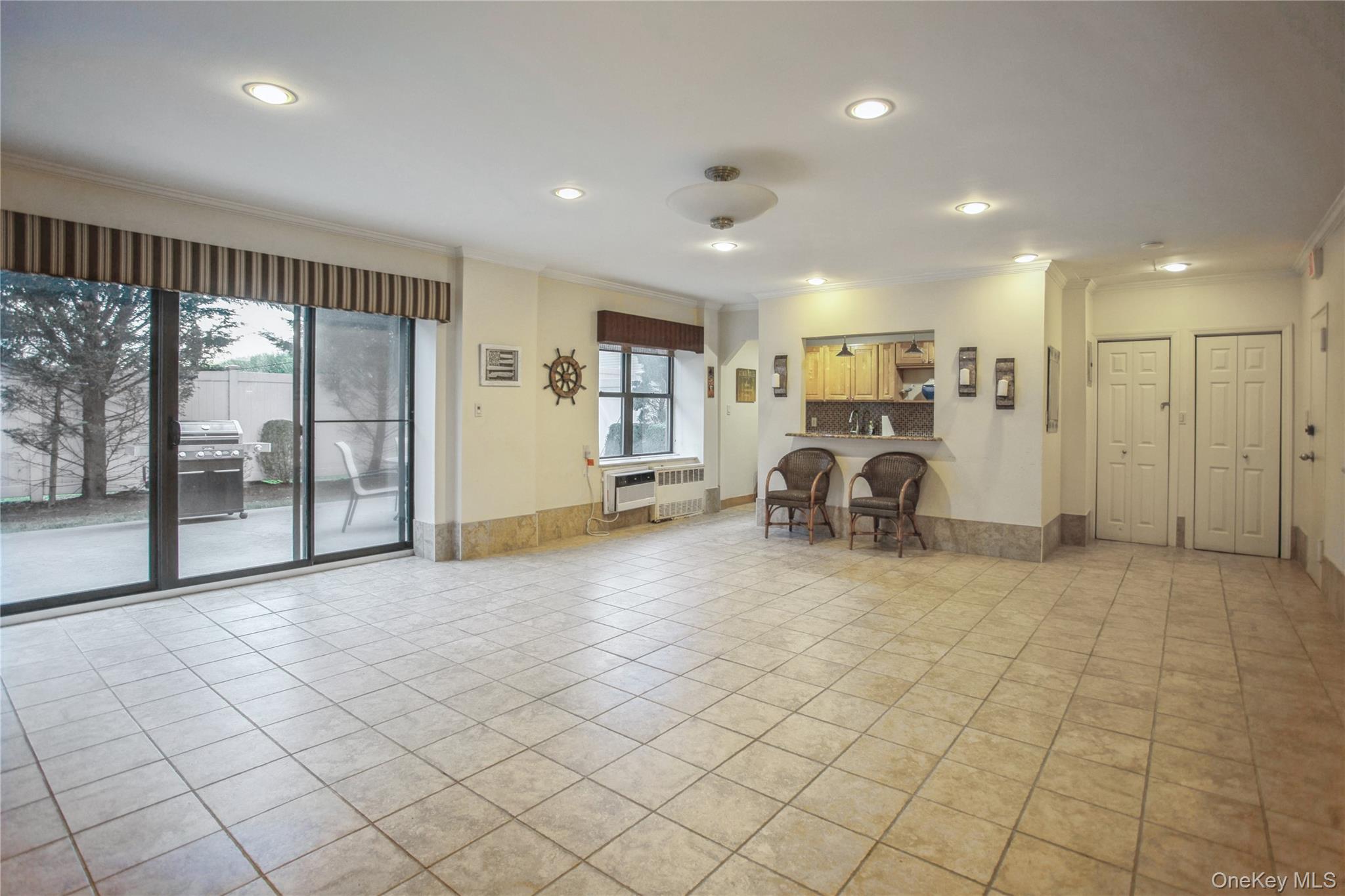 333 E Broadway 3b Property Photo 18