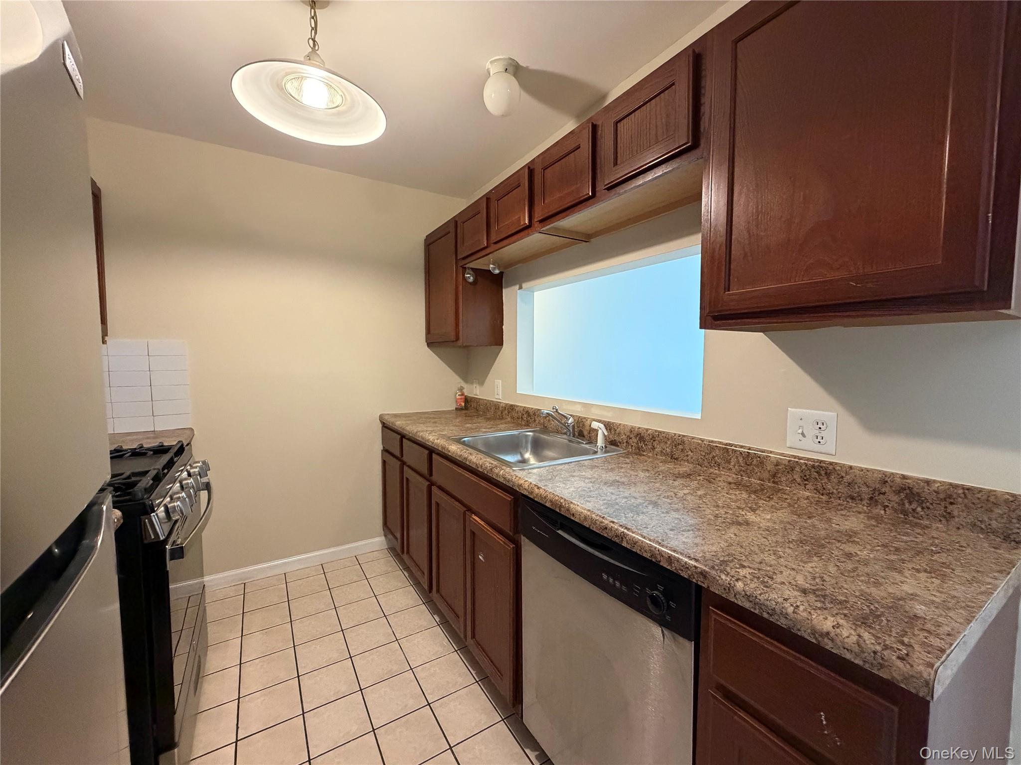 141 Ruth Court Property Photo 8
