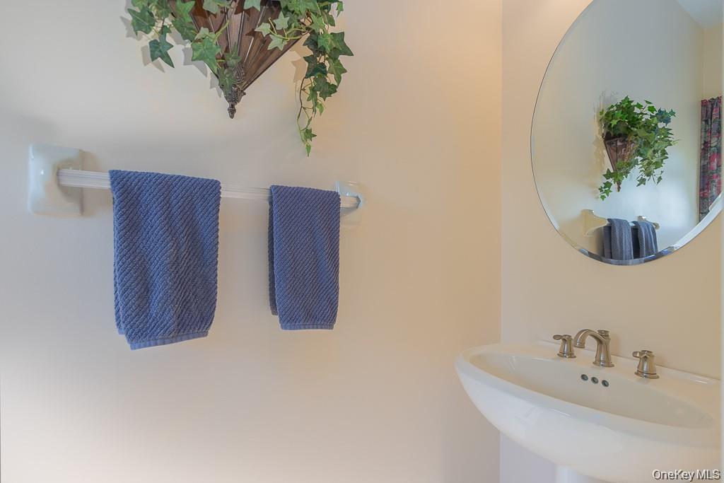 35 Pyngyp Road Property Photo 14