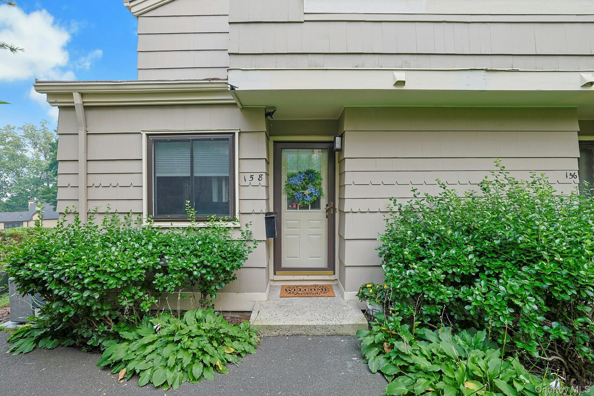 158 Branchwood Lane Property Photo 4