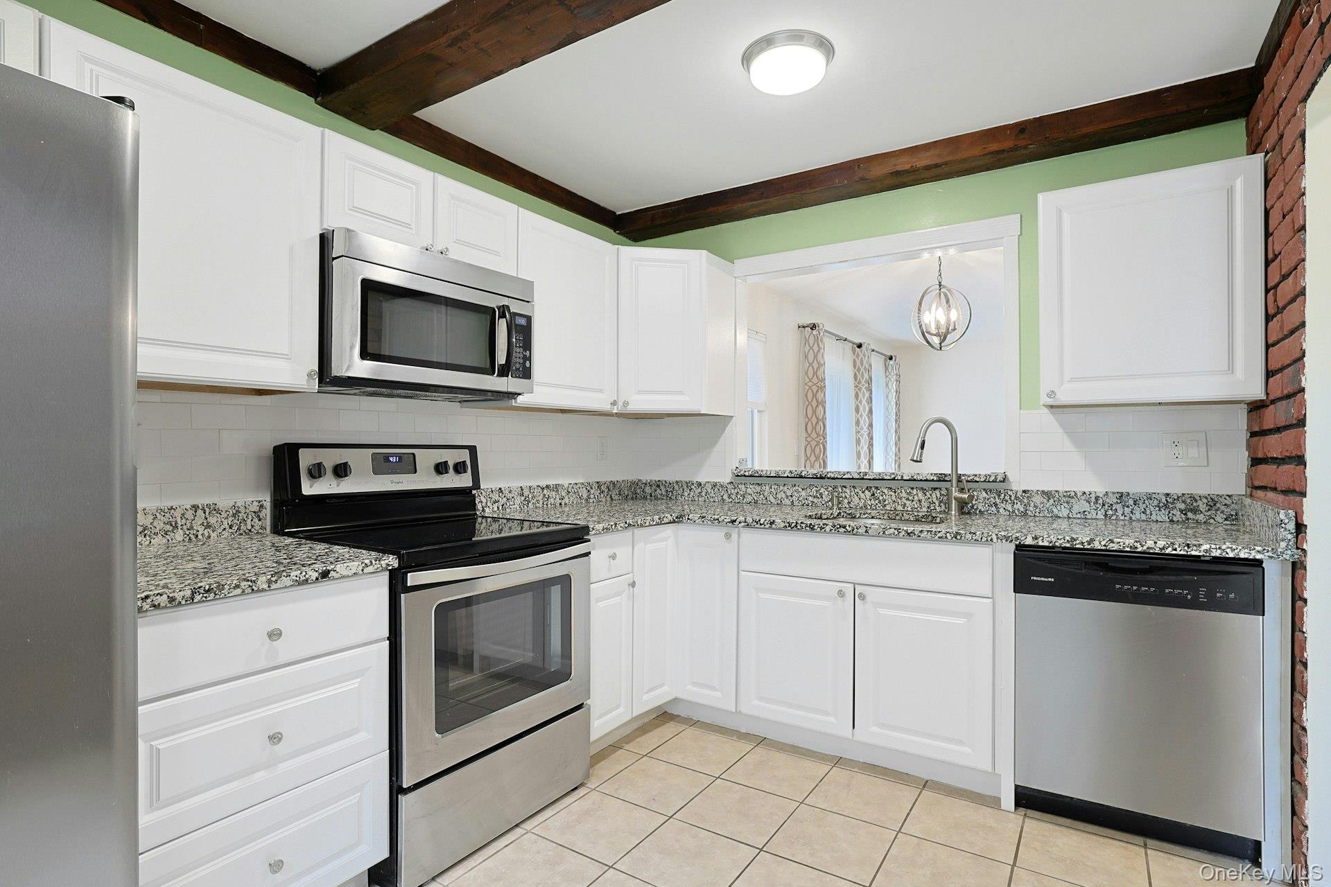 158 Branchwood Lane Property Photo 6