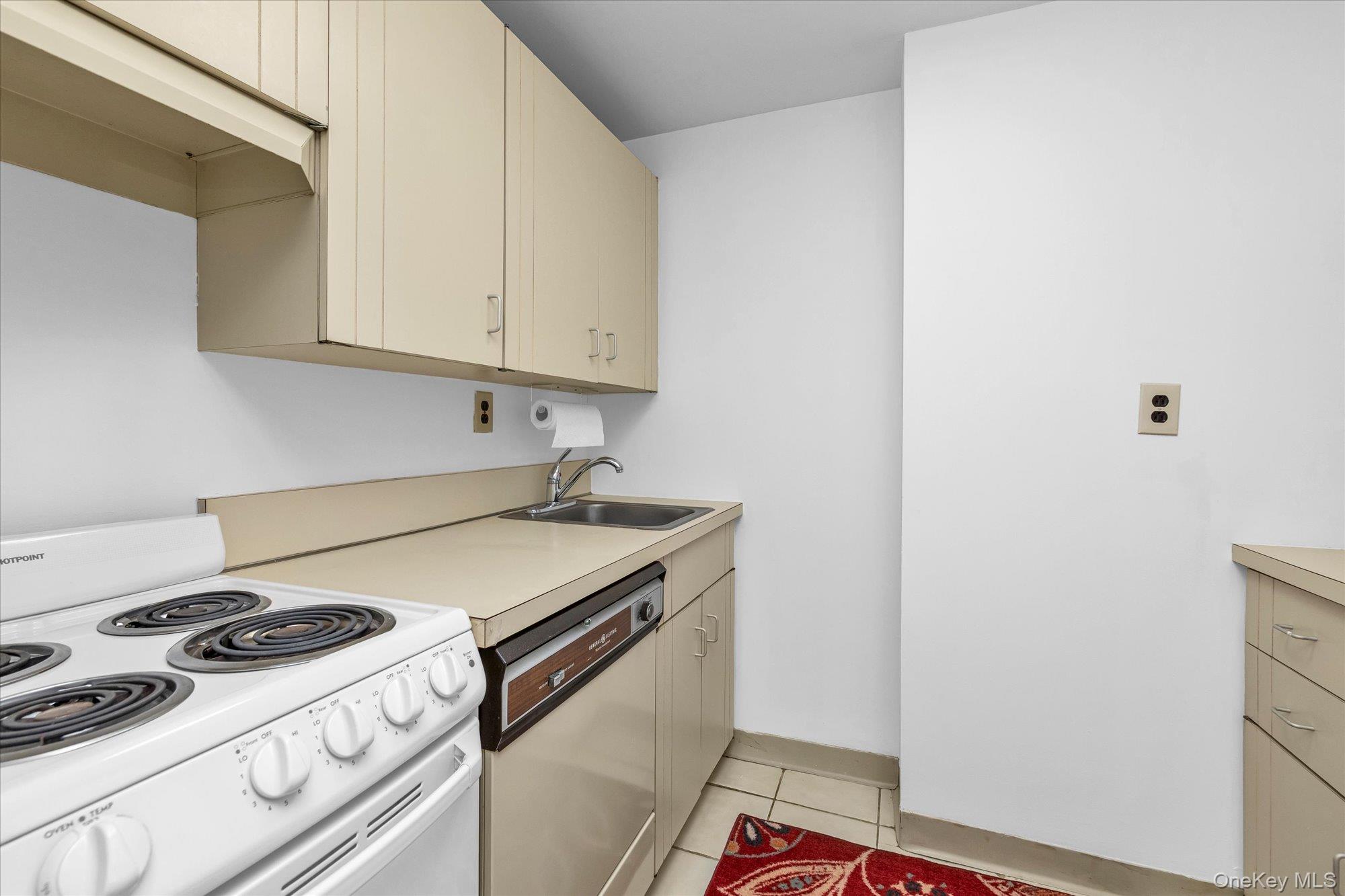 2 Richmond Road 3u Property Photo 8