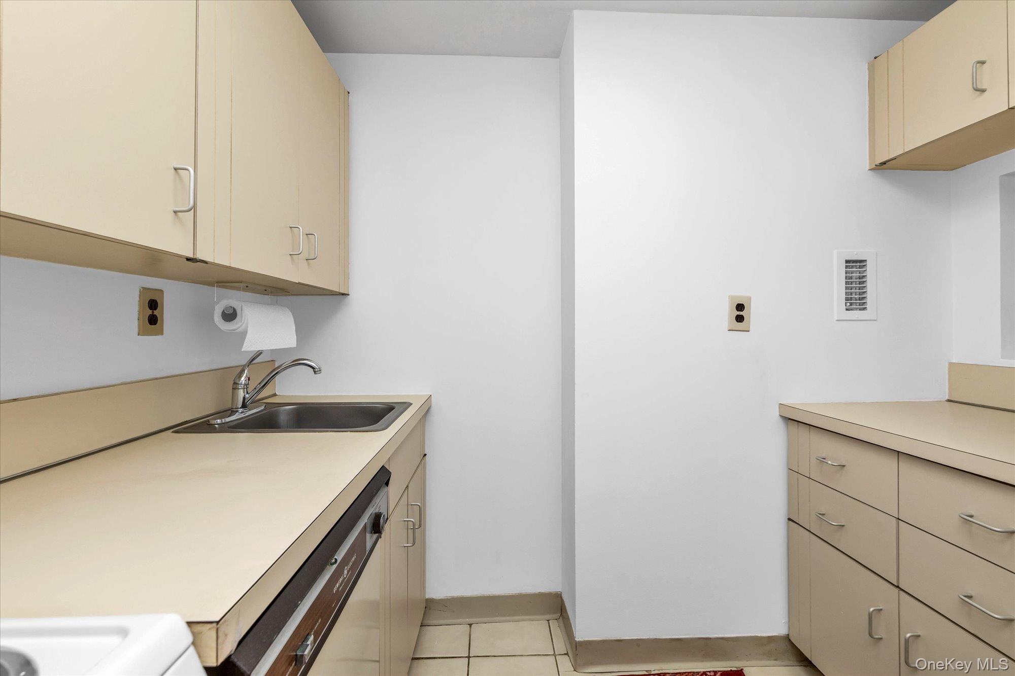 2 Richmond Road 3u Property Photo 9