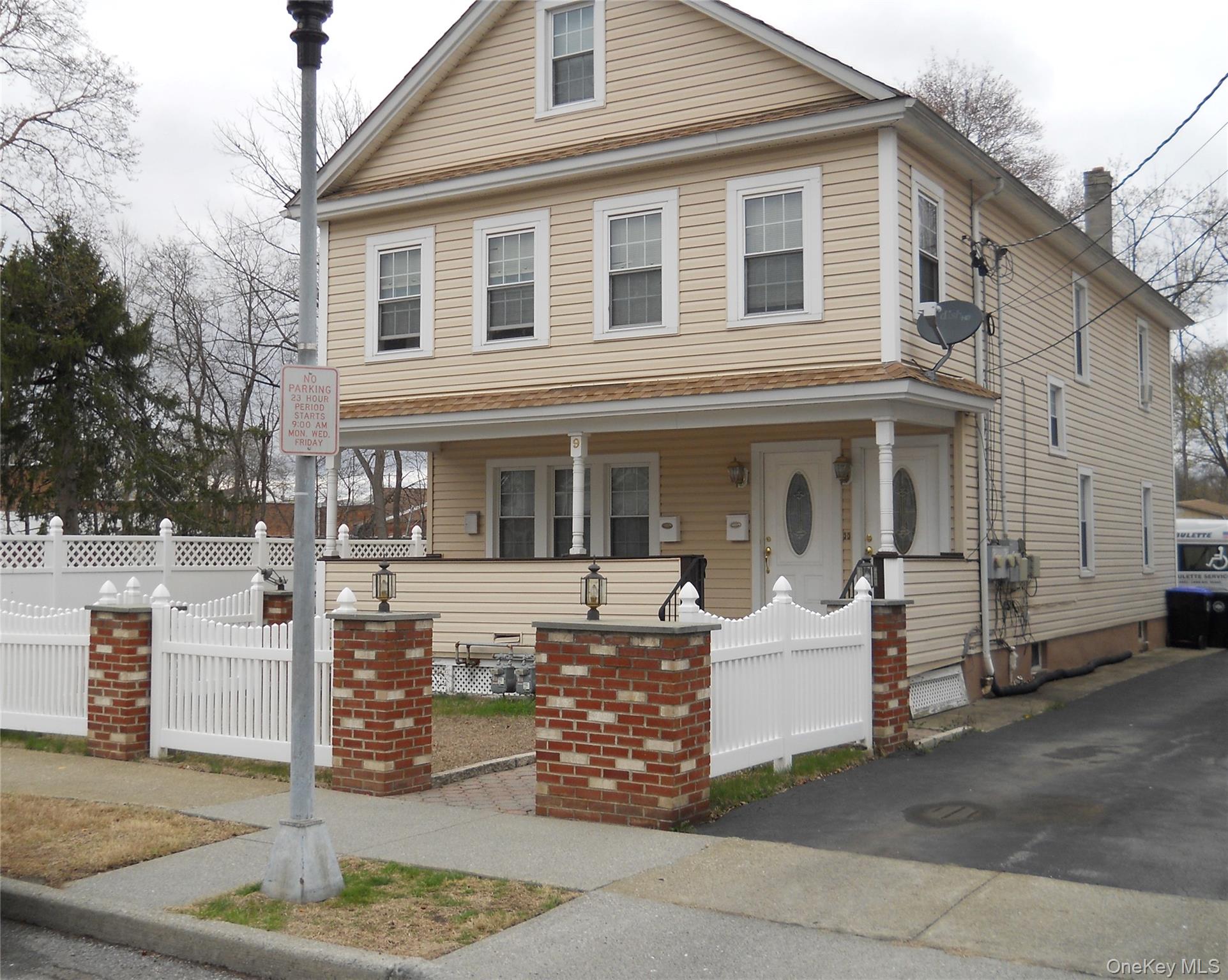 9 Lawrence Road Property Photo 2
