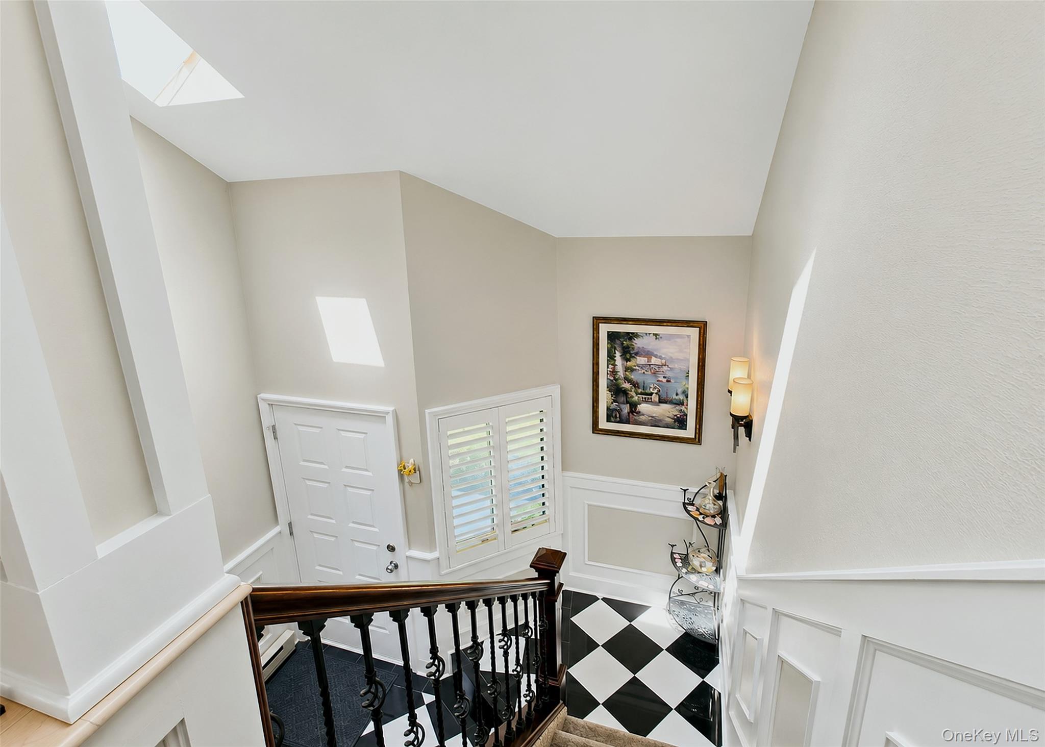 377 Quarry Pond Court Property Photo 4