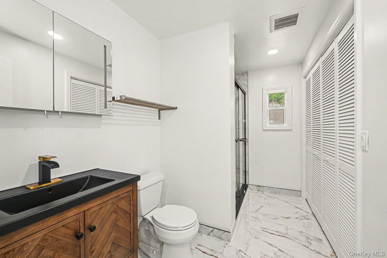 94 E East Way Property Photo 24