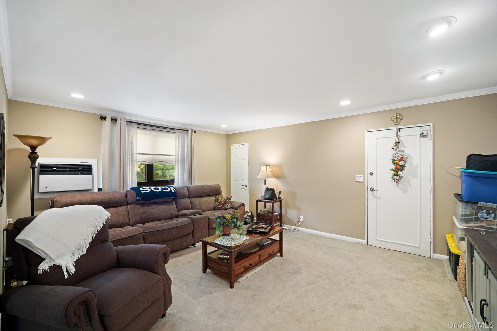 58-48 246th Crescent Upper Property Photo 10
