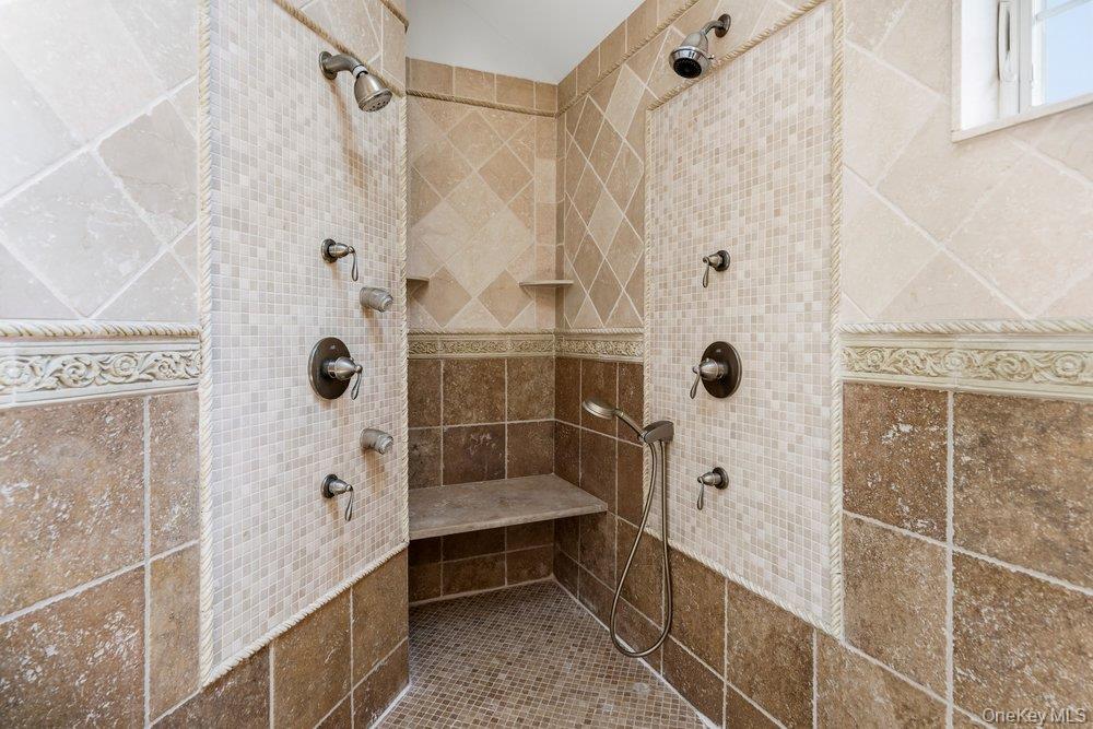 12 Davison Avenue Property Photo 29