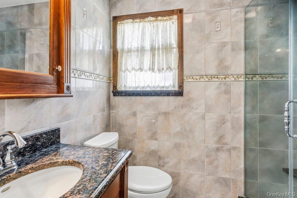 12 Davison Avenue Property Photo 39