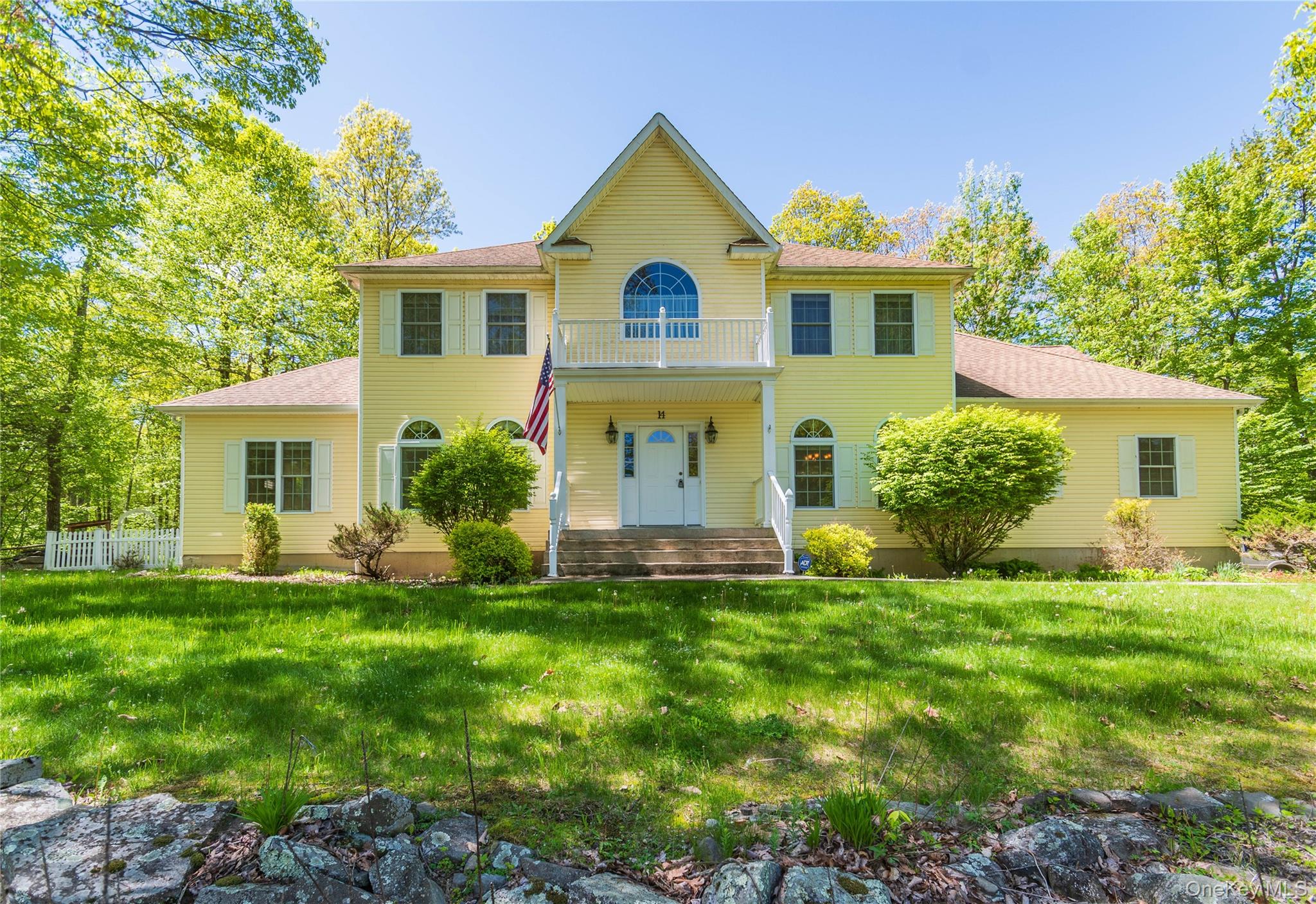 14 Glen Rock Circle Property Photo 1