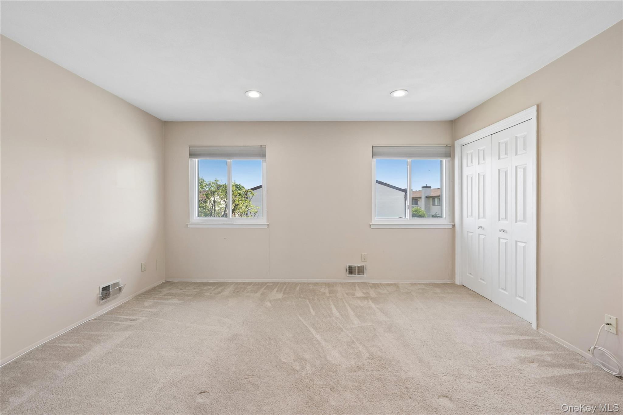 86 W Cambridge Drive 86 Property Photo 31