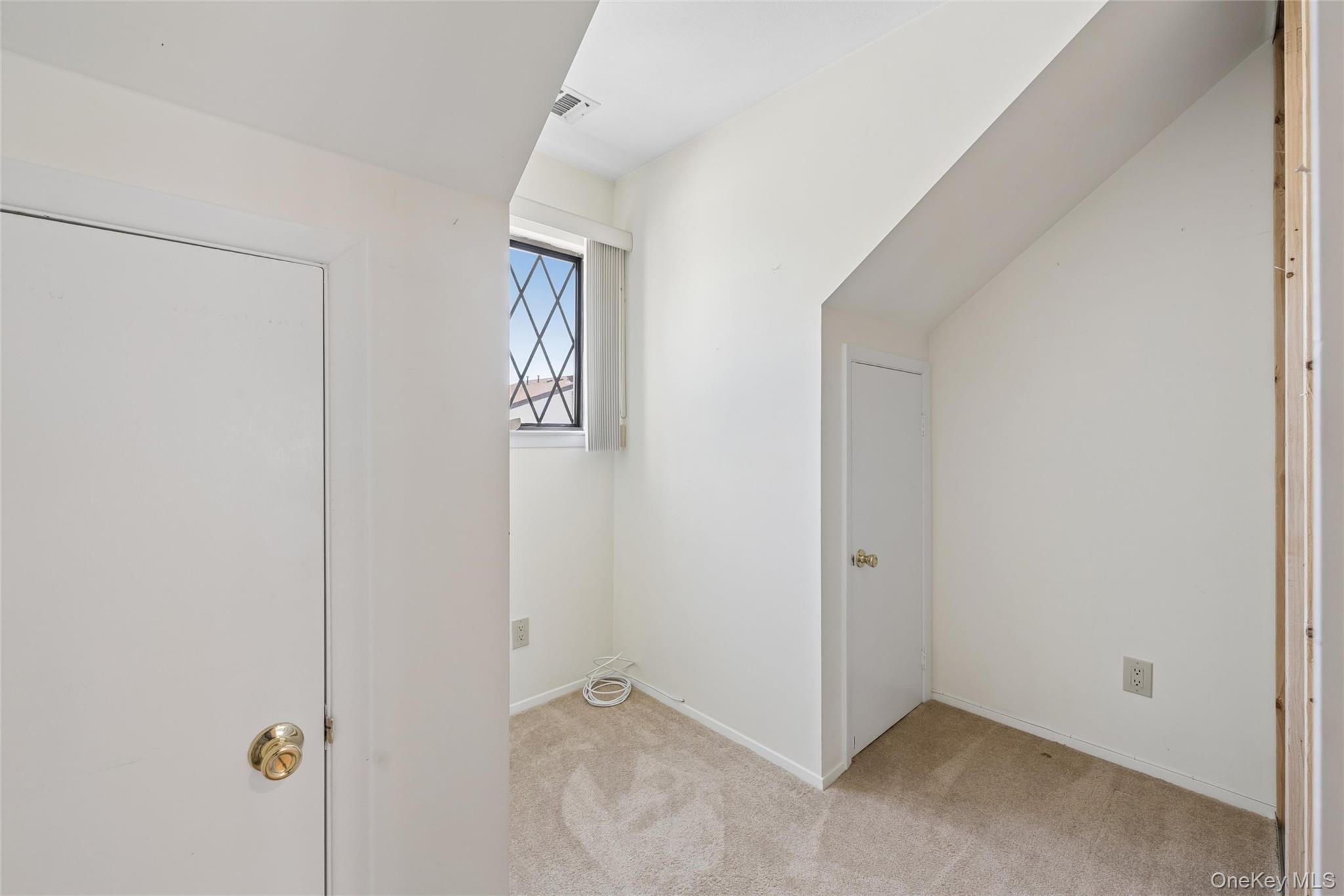 86 W Cambridge Drive 86 Property Photo 32