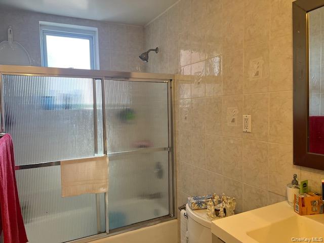 114 Warwick Street Property Photo 9