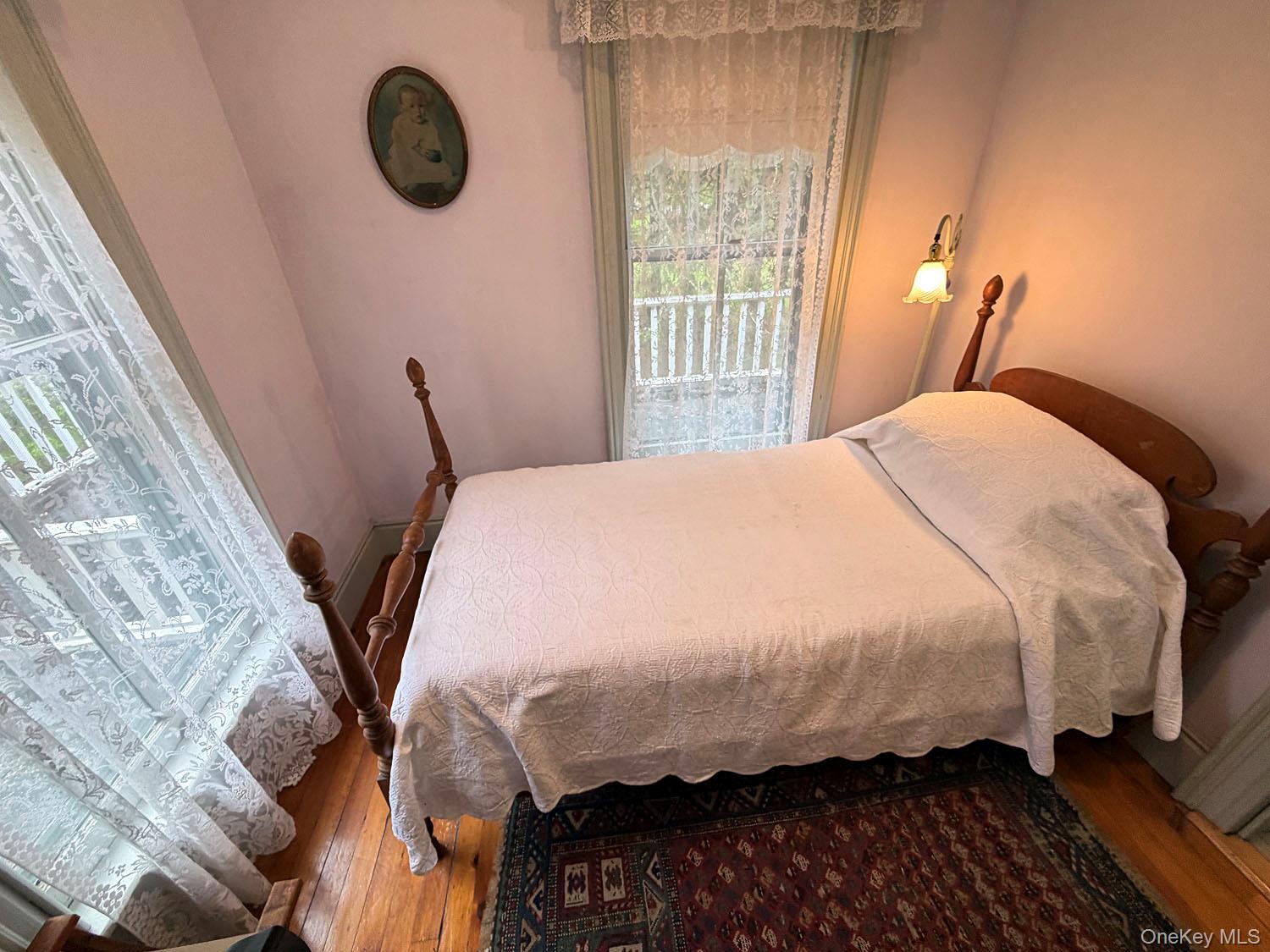 12 Railroad Street Property Photo 29