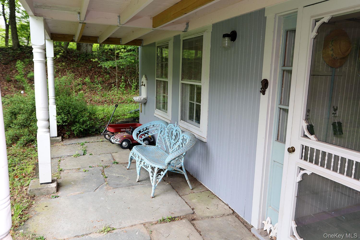 12 Railroad Street Property Photo 38