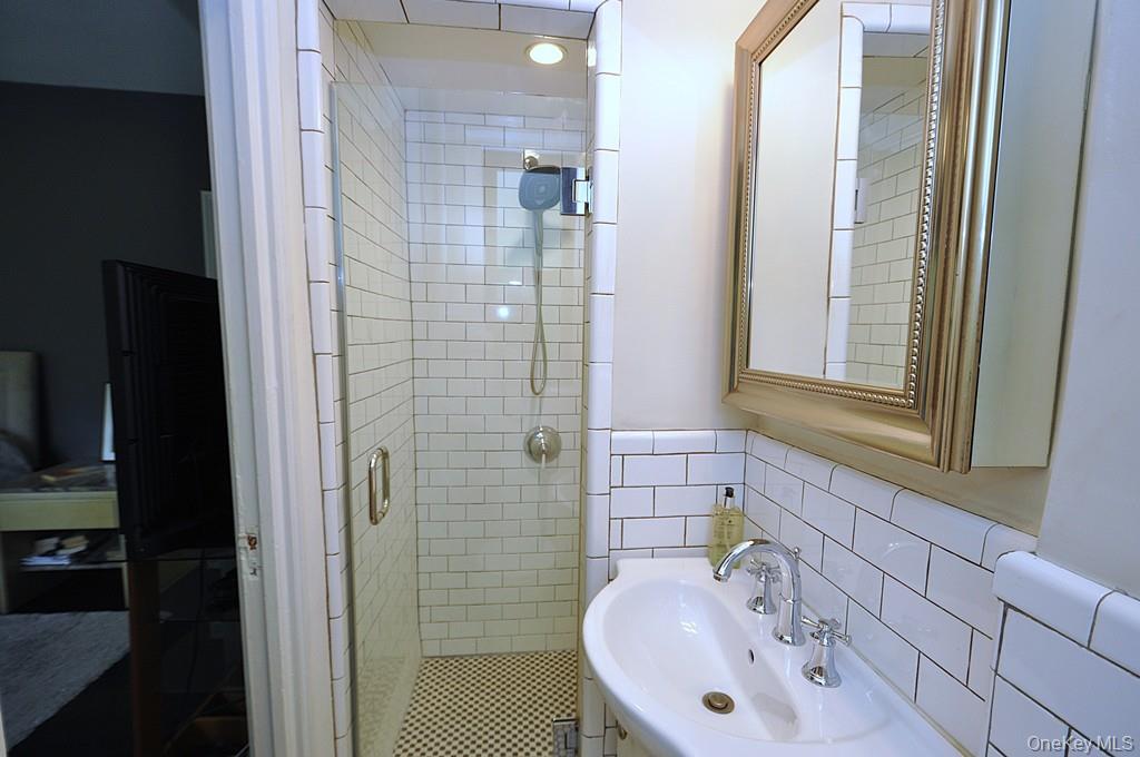 143 Garth Road 4n Property Photo 23