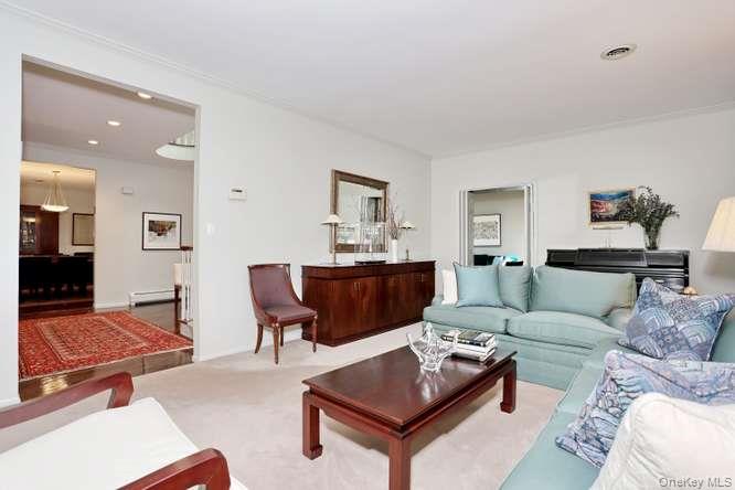 46 E Concord Drive Property Photo 9