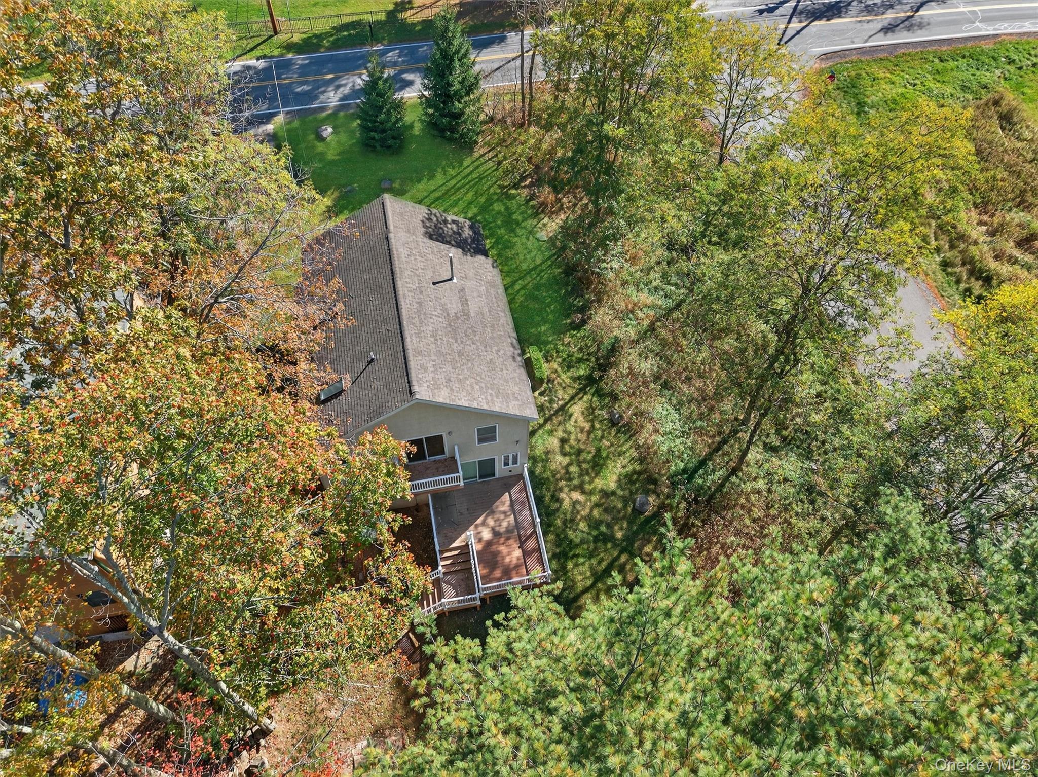 518 Sackett Lake Road Property Photo 7