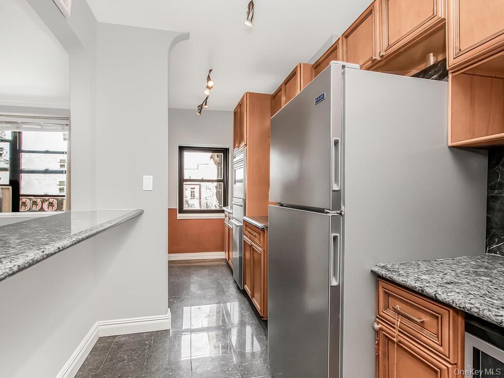 470 N Broadway B34 Property Photo 2