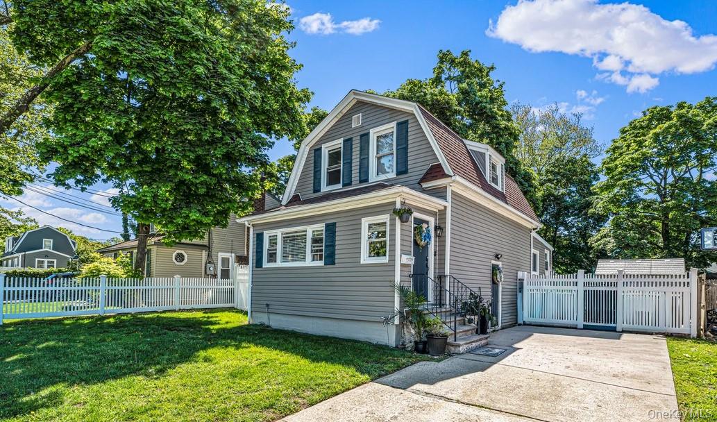 42 Willow Avenue Property Photo 2