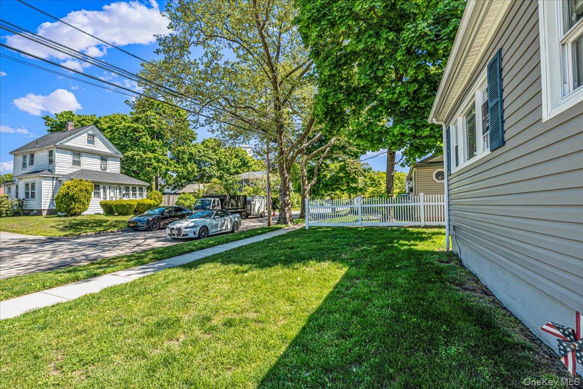 42 Willow Avenue Property Photo 7