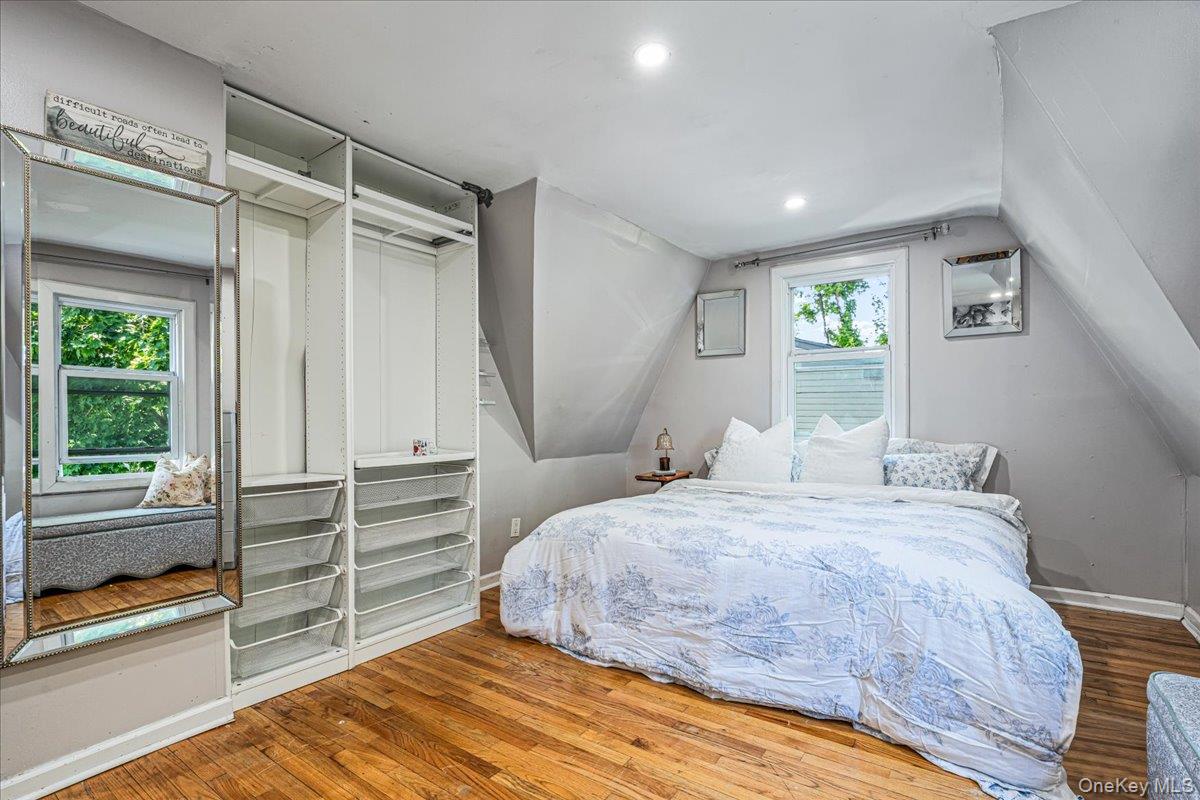 42 Willow Avenue Property Photo 18