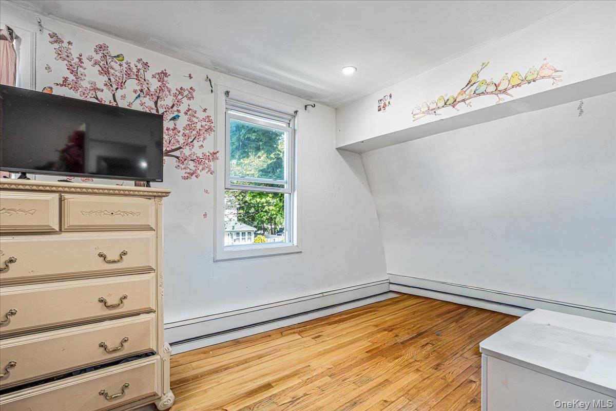 42 Willow Avenue Property Photo 19