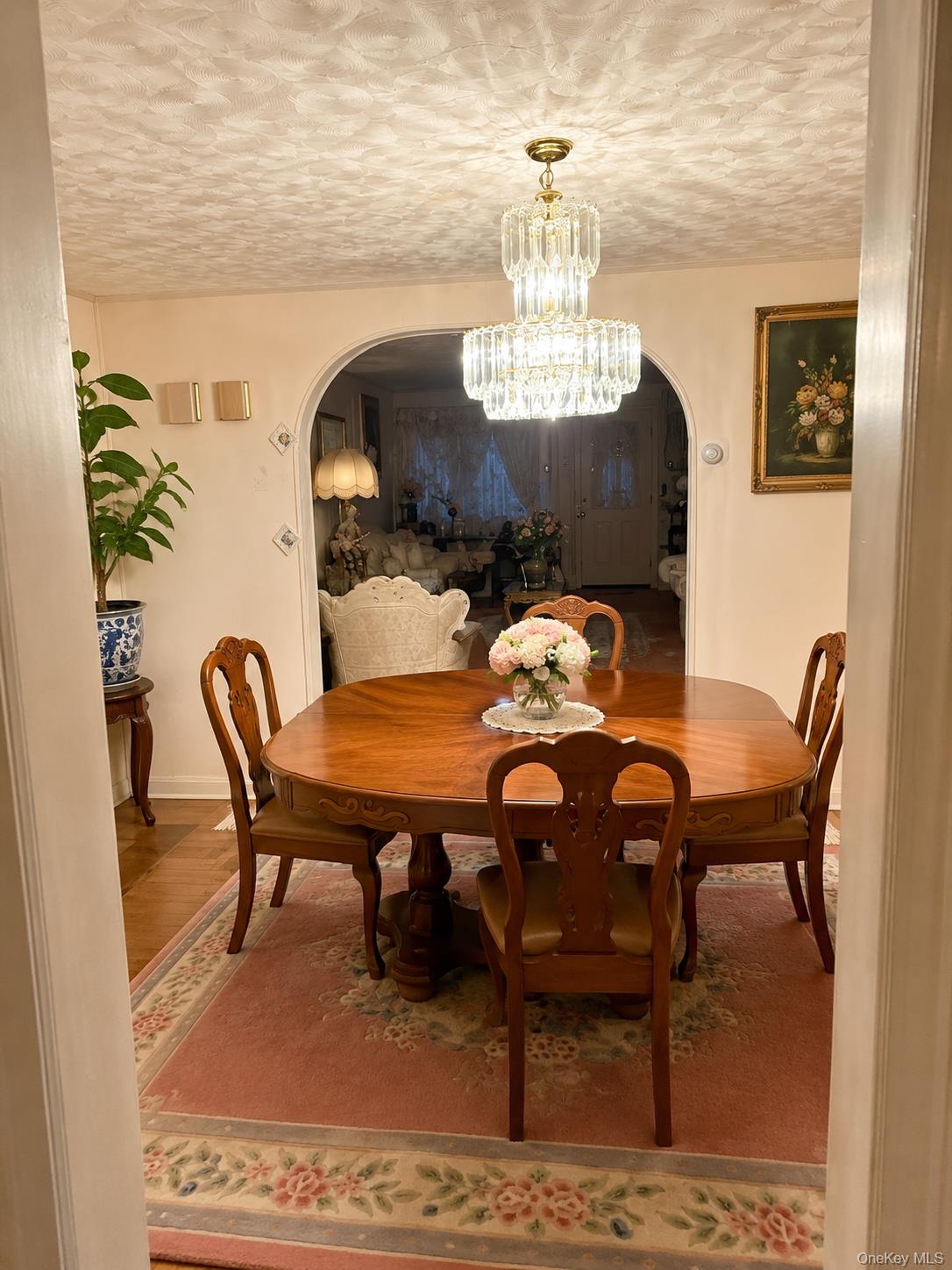 9019 218th Street Property Photo 3