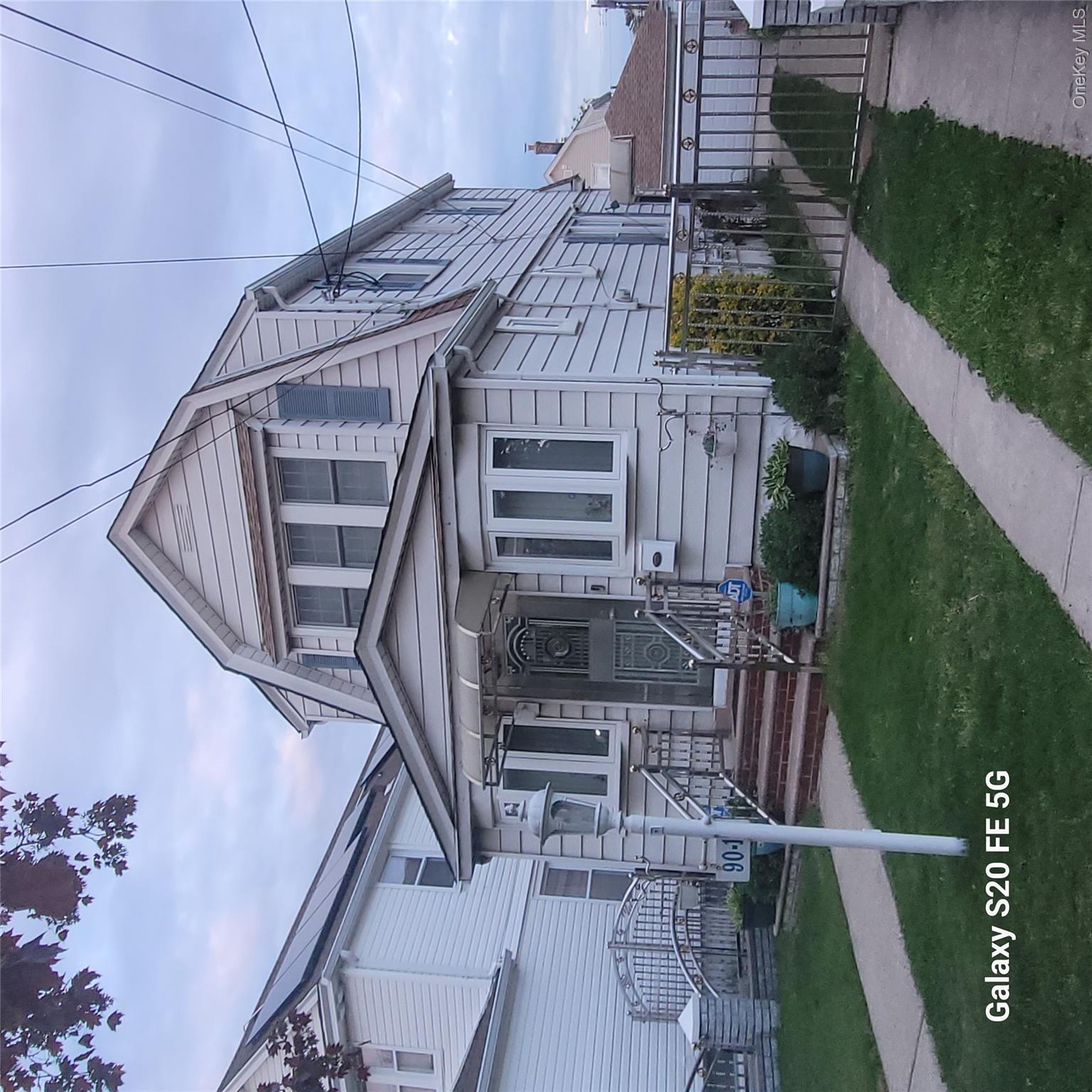9019 218th Street Property Photo 13
