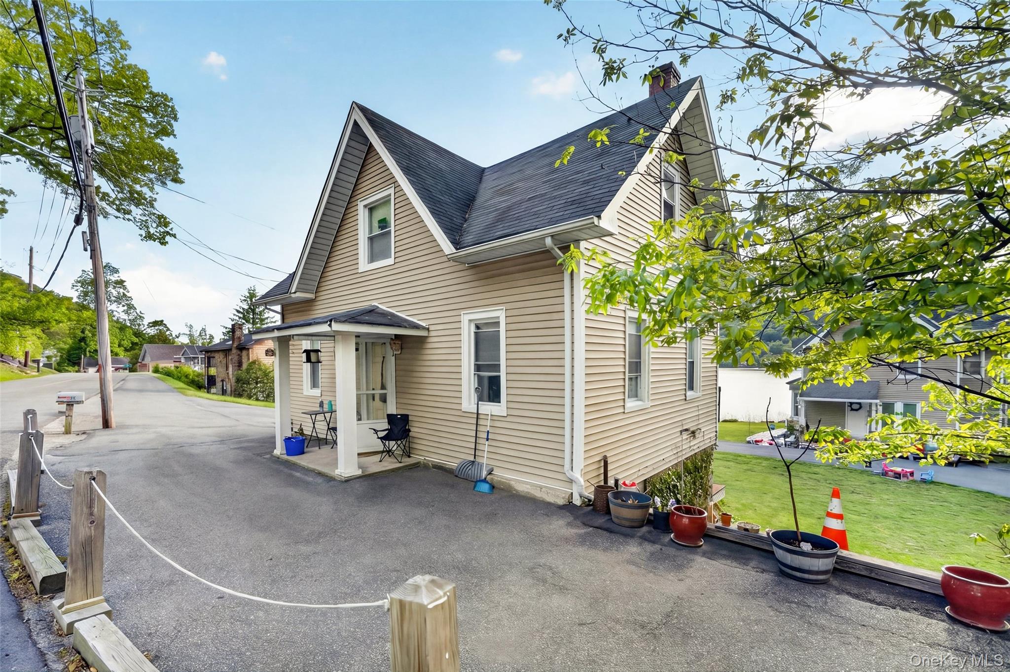 83 Edgemere Avenue Property Photo 17